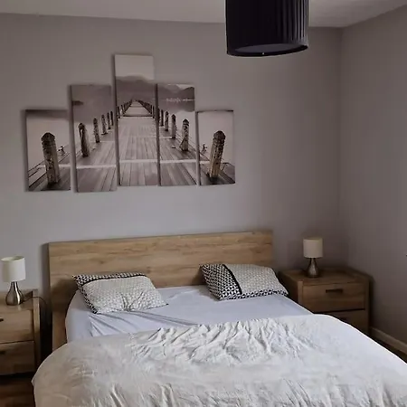 Refuge Urbain Chic Avec Balcon Διαμέρισμα